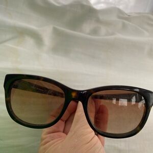 Tory Burch Tortoise Shell Sunglasses for. Smaller Face